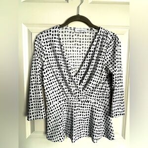 Gilli 3/4 length sleeves blouse size s